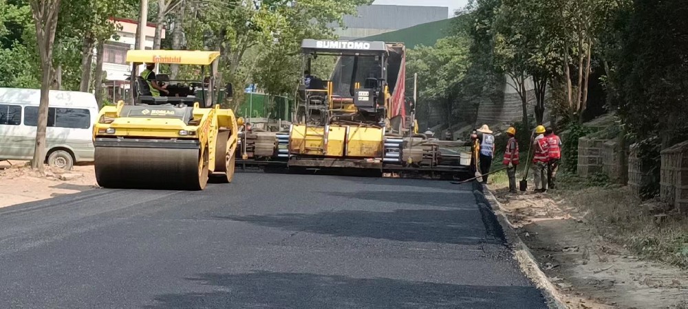 鄭州瀝青道路養(yǎng)護期一般需要多久？