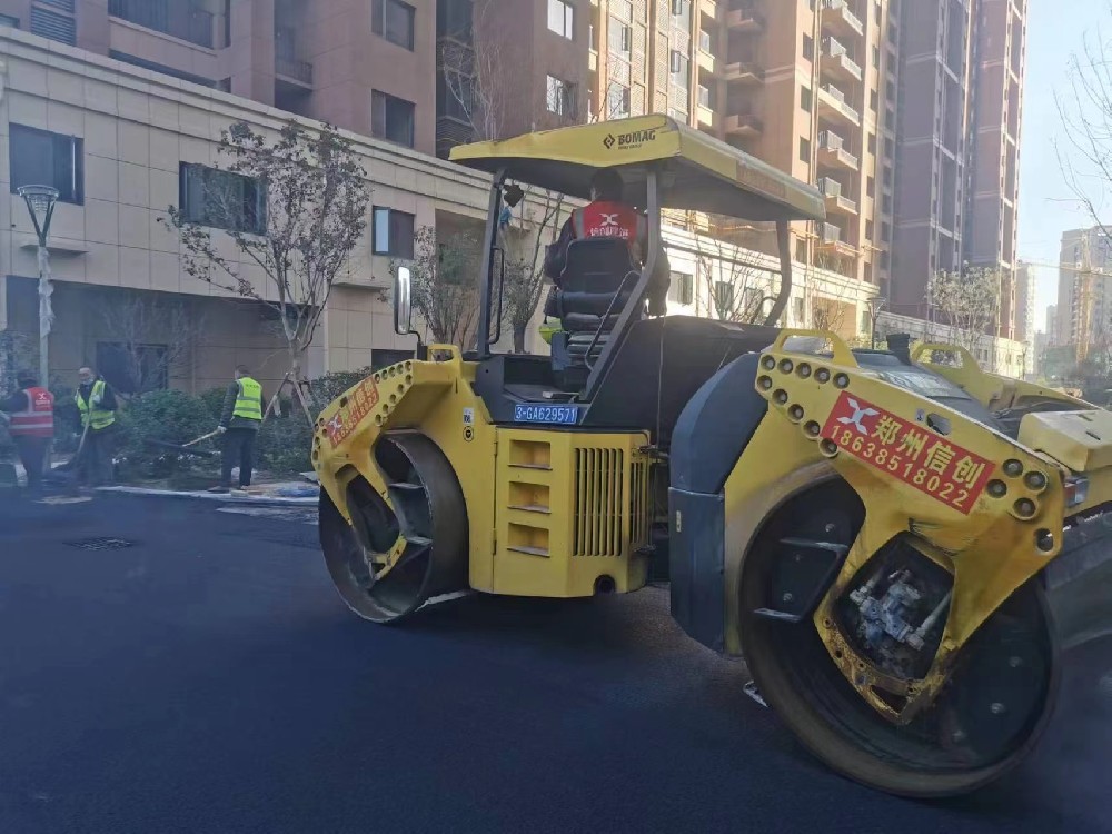 鄭州瀝青道路養(yǎng)護期一般需要多久？