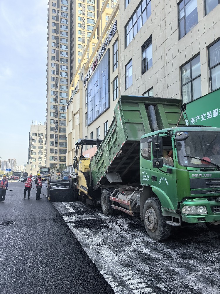 鄭州瀝青混凝土路面鋪筑施工