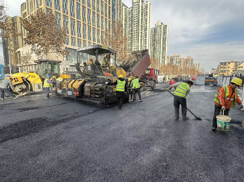 鄭州瀝青路面施工碾壓溫度控制