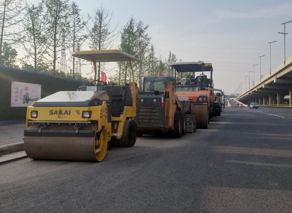 為什么用瀝青鋪路而不是水泥鋪路？